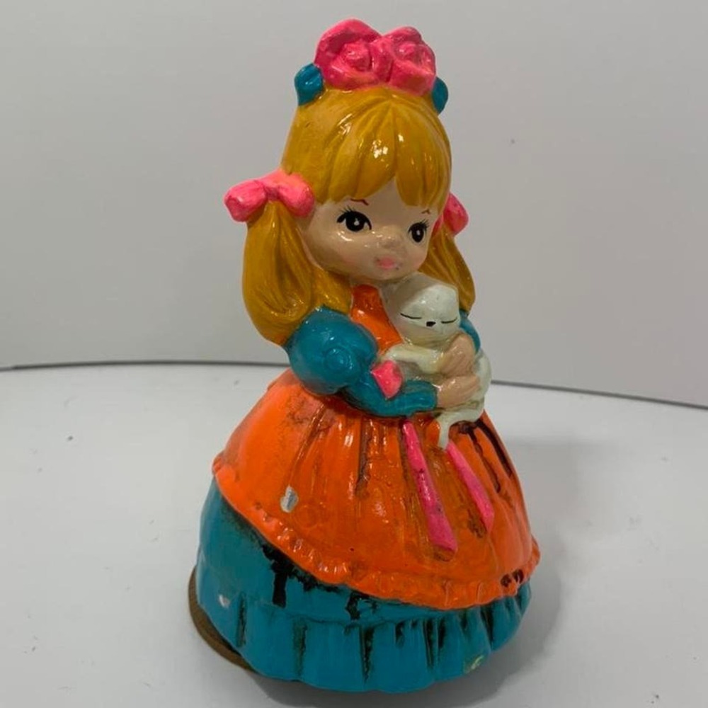 vintage musical doll figurine by Holiday Fair NYC. Made in Japan 1969